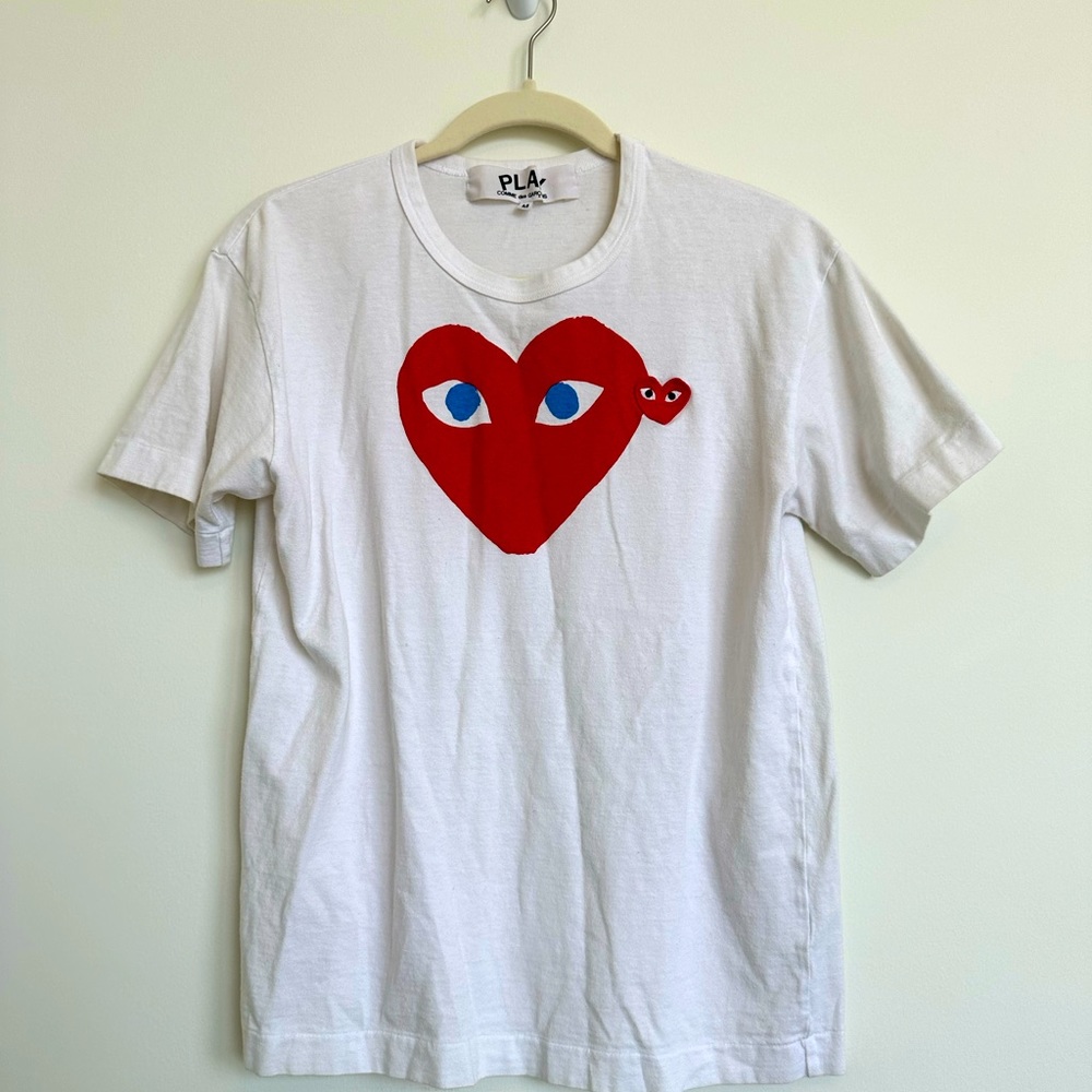 Play comme des garçon red heart shirt